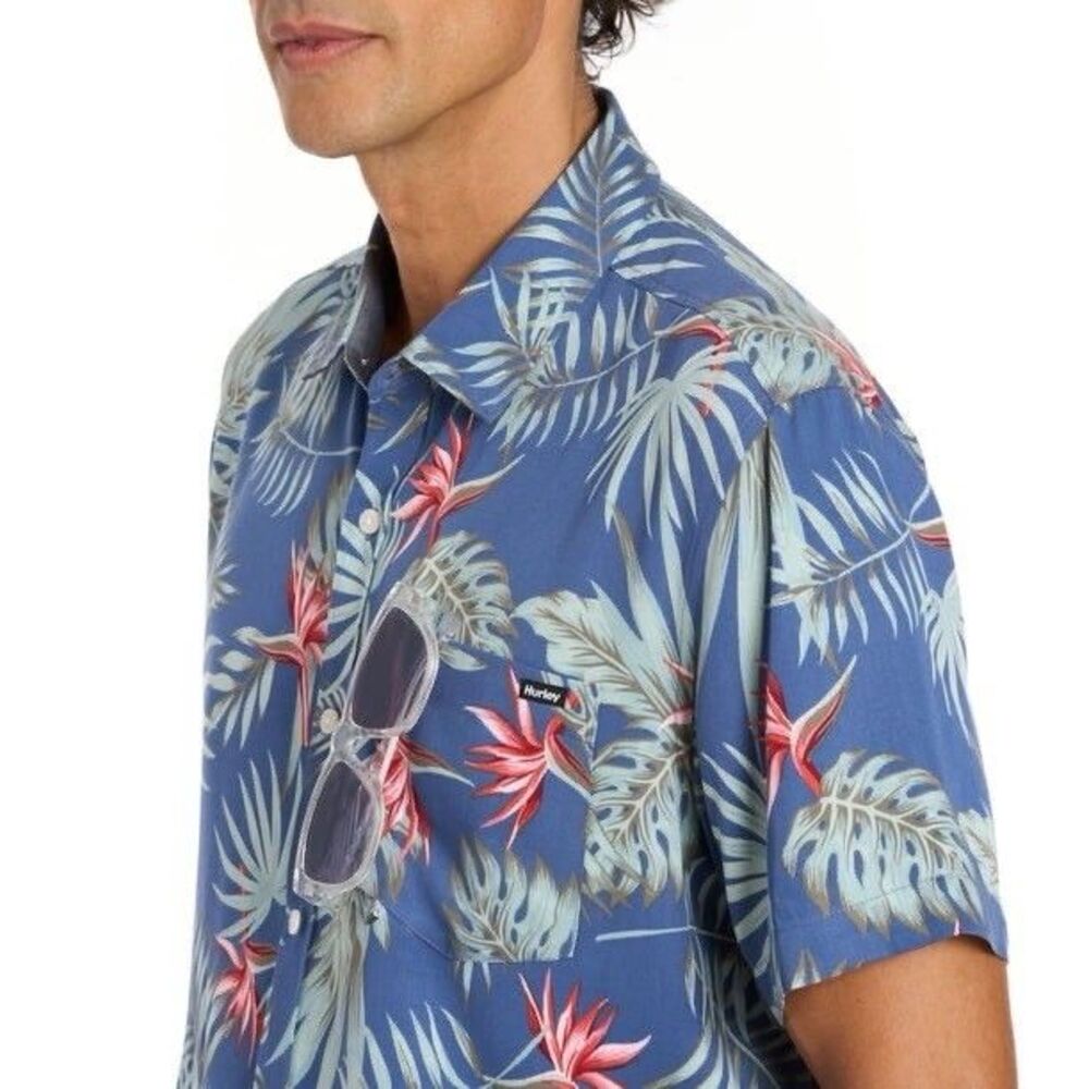 Hurley Mens Shirt Medium Tropical Floral Short Sleeve Woven Button Down Navy NWT